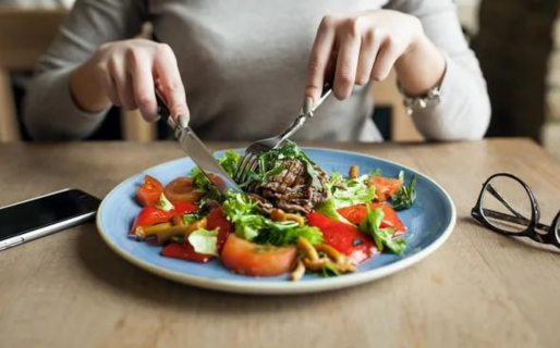 Este alimento nos hace ser más felices y atrasa el envejecimiento, según la ciencia