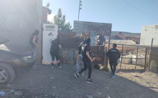 Le quitaron tres armas de fuego a un sujeto que amenazó de muerte a su ex