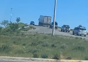 Pese a que está prohibido, camiones usan el puente del barrio Rodríguez Peña