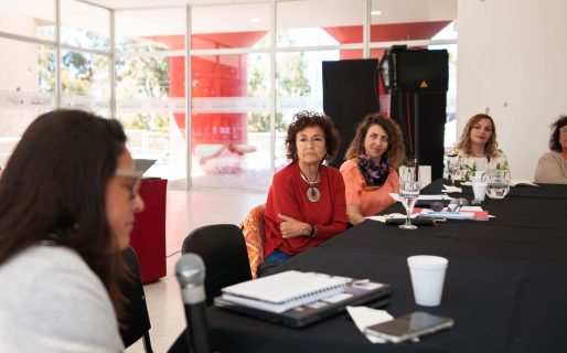 Realizaron una charla dirigida a mujeres sobre “El desafío de los cuidados en la escala local”