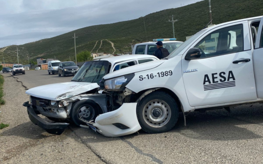 Estaba borracho y provocó un choque en el  camino Roque González