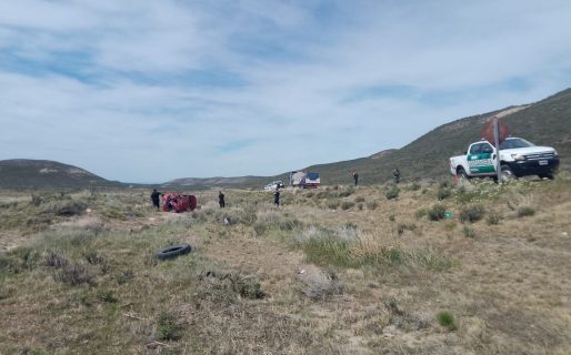 Despistó en la Ruta N°3 y quedó atrapado dentro de su vehículo: debió ser trasladado al hospital