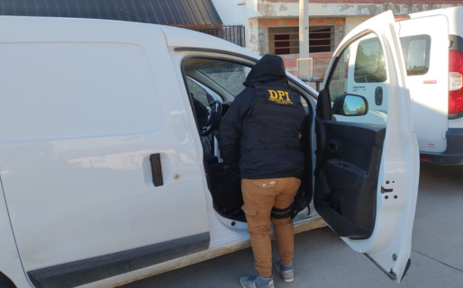 Allanaron dos viviendas y secuestraron armas y municiones