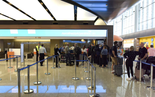 El Gobierno subió una tasa que afecta los vuelos de cabotaje: cuánto van a aumentar los pasajes