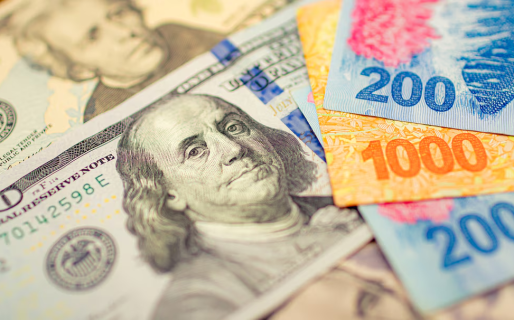 A cuánto llegarán el dólar y la inflación en 2025 según analistas nacionales e internacionales