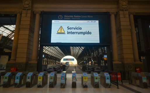 Gremios del transporte anunciaron un paro de 24 horas para el 30 de octubre: afectaría a colectivos, trenes, aviones y barcos