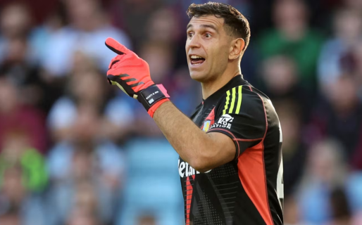 La fuerte crítica de un exarquero de Boca al Dibu Martínez por sus festejos con la Selección argentina