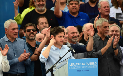 Con un discurso presidenciable, Kicillof pidió la unidad en el peronismo y polarizó con Milei