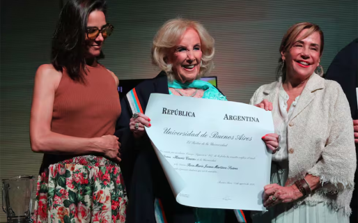 Mirtha Legrand recibió un doctorado honoris causa de la UBA y habló de la universidad pública