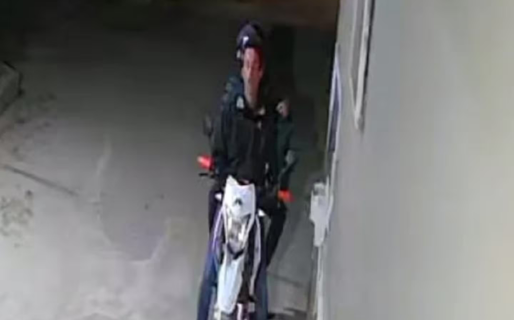 Asesinaron a una mujer en un hotel alojamiento: su pareja intentó escapar y quedó detenido