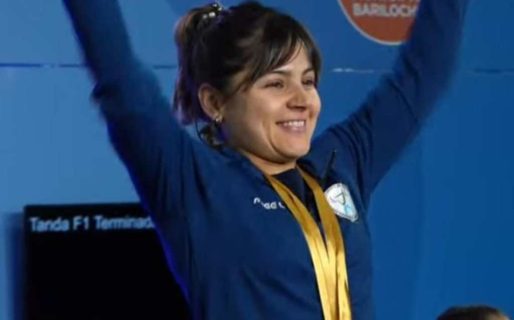 Cinthia Cadiz se consagró campeona nacional de Levantamiento Olímpico de Pesas