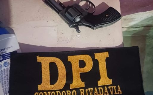 Secuestraron armas en tres allanamientos por el homicidio en ex Radio Estación