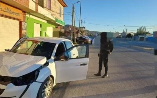 Un hombre fue trasladado al hospital tras fuerte choque en Av. Kennedy