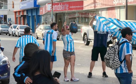 Comodoro festeja al Racing campeón de la Sudamericana