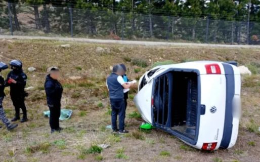 Se descompensó mientras conducía y sufrió un vuelco