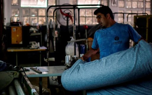 Los textiles estiman que sus ventas caerán 20% en 2024 y cuestionan la apertura de las importaciones