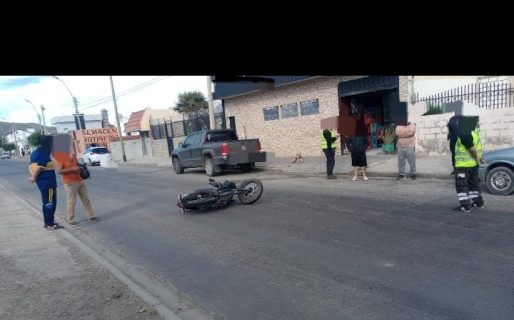 Manejaba borracho y embistió a un motociclista en la Avenida Lisandro de la Torre