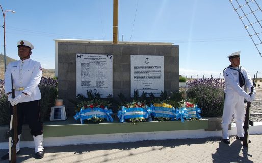 Homenajearon a los 44 tripulantes del ARA San Juan: «Como familiares necesitamos que se den respuestas»