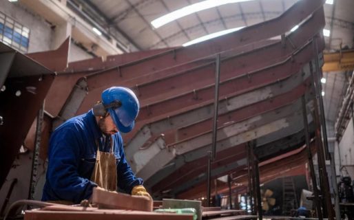 La actividad económica cayó 3,3% en septiembre a nivel interanual y acumula cuatro meses en baja