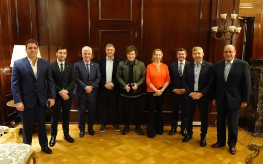 La Casa Rosada apuesta a negociaciones individuales con los gobernadores y les ofrece avales para endeudarse