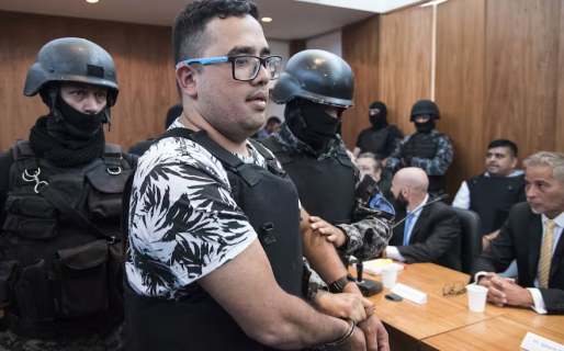 Un sanguinario jefe narco se autopercibe mujer para poder recibir visitas y manejar su banda desde la cárcel