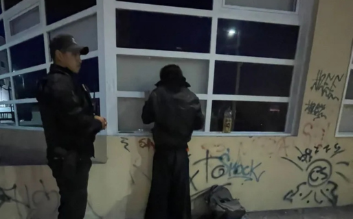 Detenido por cometer vandalismo contra el edificio del Juzgado de Familia