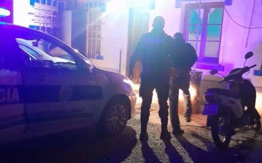 Un hombre fue detenido en Km4 por tener pedido de captura