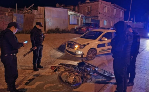 Tras una persecución, atraparon a un menor que iba en una moto robada