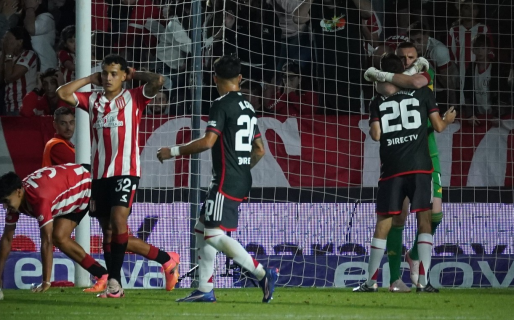 Con Armani como figura, River le ganó a Estudiantes