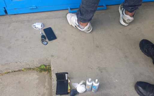 Se puso nervioso al ver a la Policía y era porque tenía casi 50 gramos de cocaína entre sus prendas