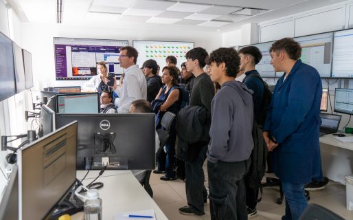 Estudiantes y docentes de escuelas técnicas visitaron el Centro Integrado de Operaciones de PAE