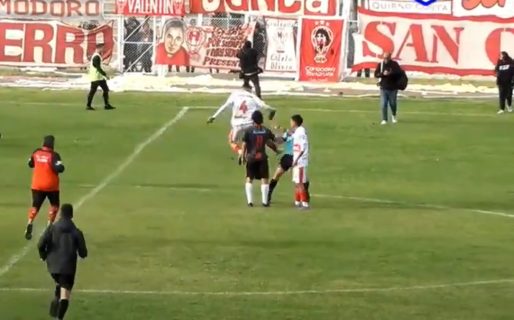 La insólita sanción para el jugador que agredió con patadas y botinazos a la terna arbitral