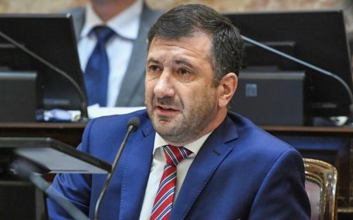 Unión por la Patria pidió convocar a una sesión especial el próximo jueves para expulsar al senador Kueider