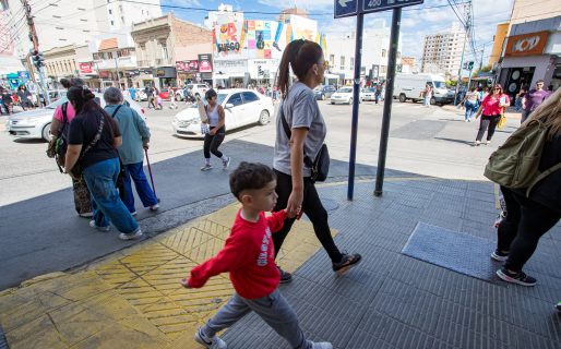 Cuánto se necesitó en febrero para criar un hijo en la Argentina, según el INDEC