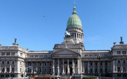Confuso episodio en la terraza del Congreso por la presencia de un dron de dos ciudades rusos
