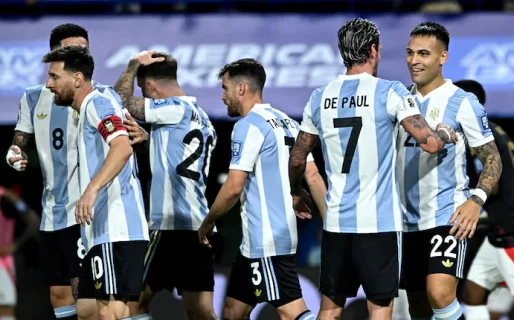 Dos futbolistas de la Selección argentina quedaron en el top 10 mundial con más partidos jugados en 2024