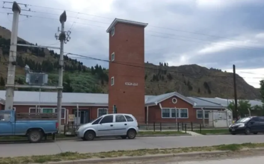 Atropellaron a un nene de 11 años cuando cruzaba la calle para entrar a la escuela
