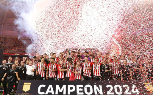 Estudiantes goleó a Vélez y se llevó el Trofeo de Campeones
