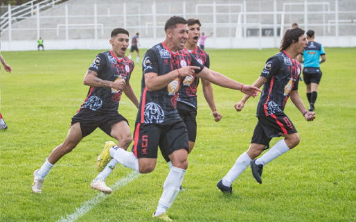 Huracán lo ganó en la última y avanzó de ronda
