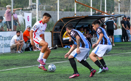 Huracán recibe a Saavedra en busca de llegar a la final del Zonal