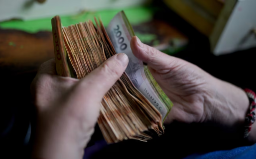 El Gobierno avanzará con un nuevo modelo de paritarias en 2025 en busca de contener la inflación