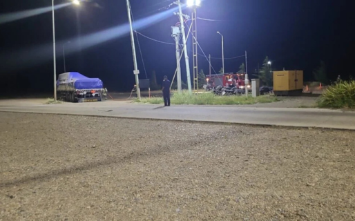 Bomberos sofocaron un incendio en un camión de sustancias peligrosas