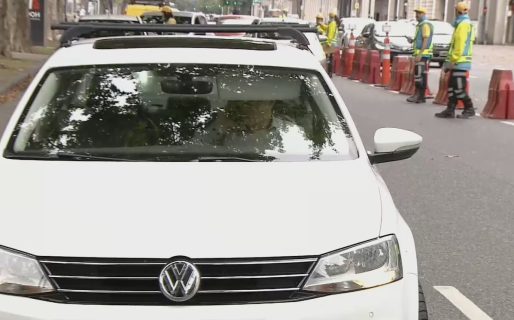 Un diplomático ruso se negó a hacer el test de alcoholemia, se encerró en el auto e intervino Cancillería