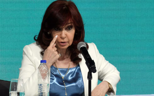 El mensaje de Cristina a Milei por el caso Kueider: “¿Lo van a dejar seguir siendo senador porque tienen miedo que hable?”