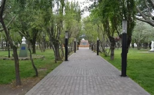 Un nene de 10 años se electrocutó en un plaza