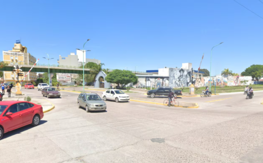 Un hombre discutió con su hermana y le disparó en la cara delante de la madre