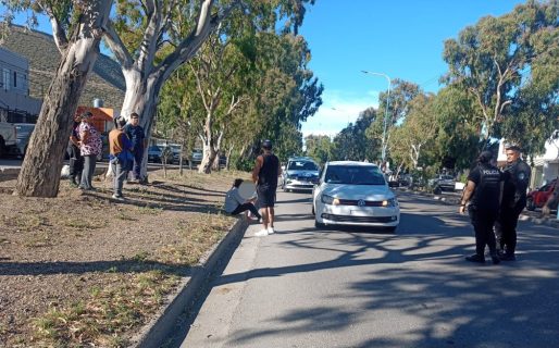 Habría cruzado la calle sin mirar, lo atropellaron y debió ser trasladado al Hospital