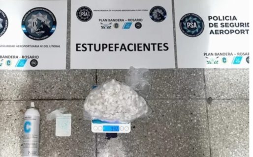 Ocultó más de 300 dosis de cocaína en la rueda de una bicicleta
