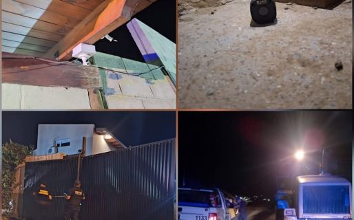 Borracho rompió el portón de una vivienda y escapó a bordo de una máquina cargadora