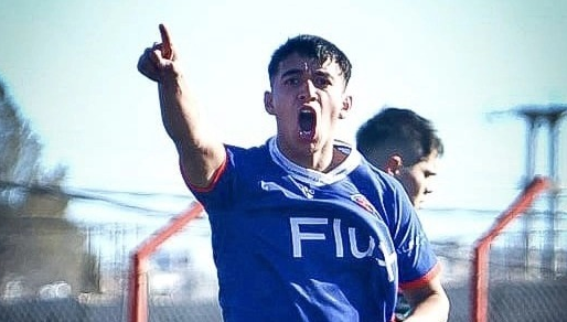 Estaba en un asado, lo llamaron y firmó contrato en un equipo profesional